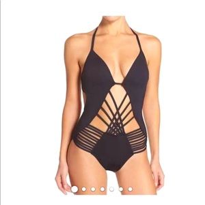 Kenneth Cole New York Women's Cutout Swimsuit L